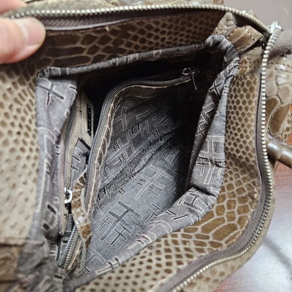 Hotic Very Nice Very Thick Leather Two Ways Shoulder Cross body Bag - Picture 7 of 12